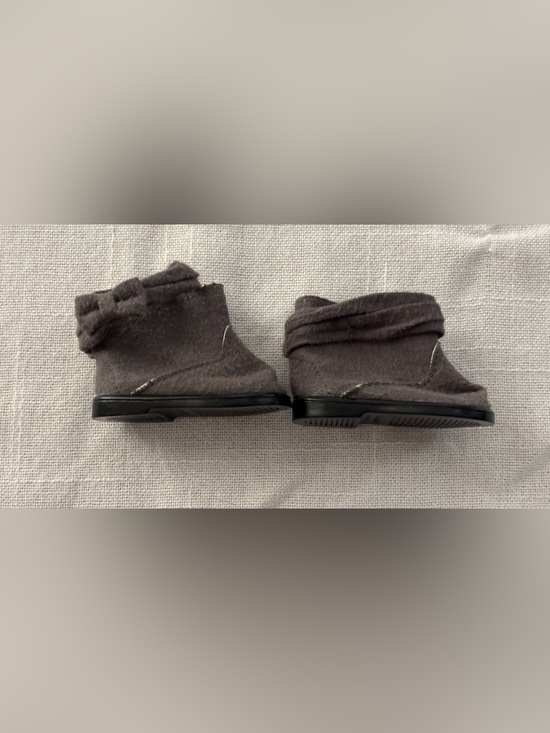 American Girl Other - American Girl of the Year Grace Meet Outfit Grey Boots Only Retired
